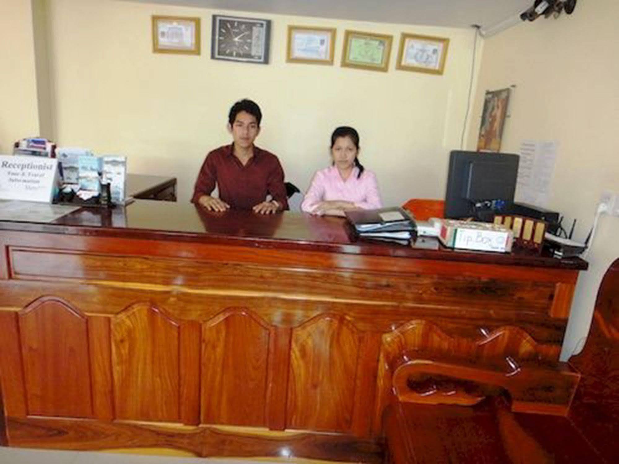 Nyny Hotel กำปอต ภายนอก รูปภาพ